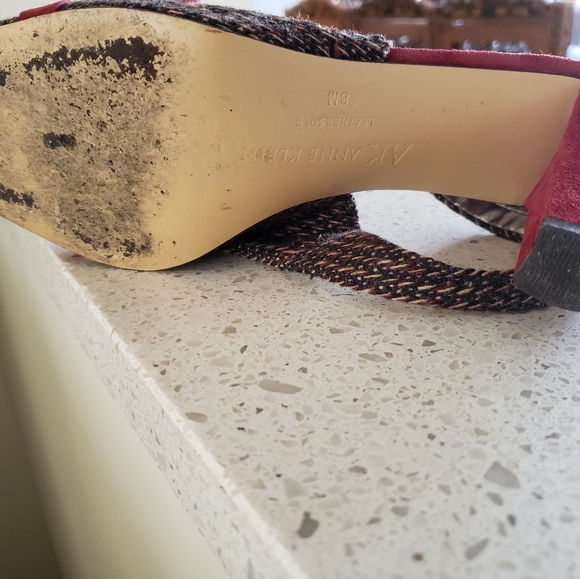 Anne Klein sling backs. - Picture 3 of 3